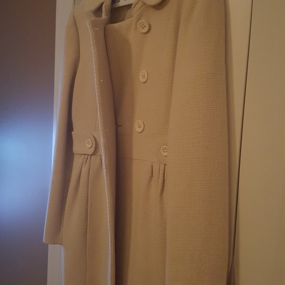 🎊Sale! 🎊Worn once EUC Cream coat!! - Picture 2 of 6